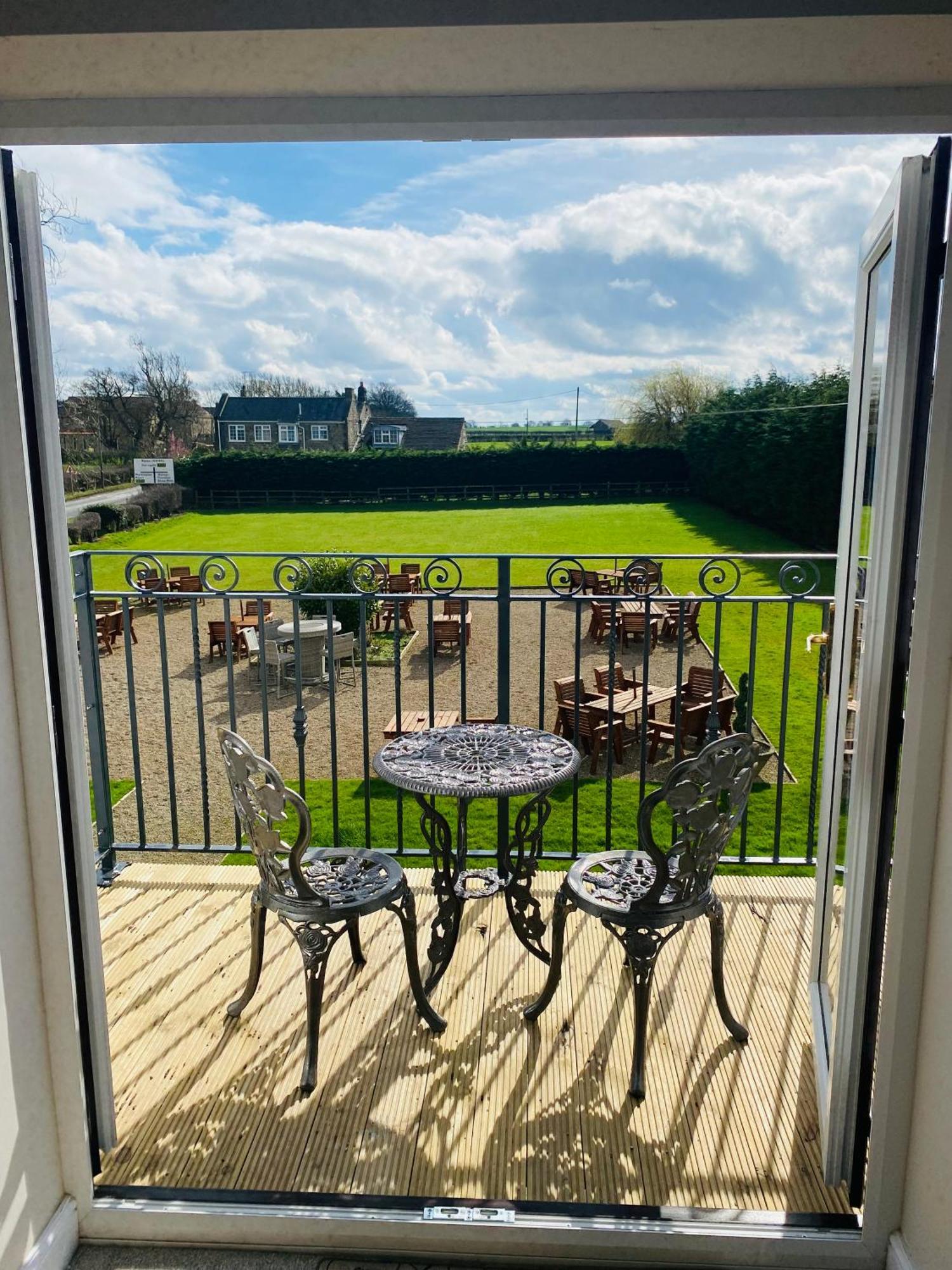 Chequers Inn Harrogate Kültér fotó