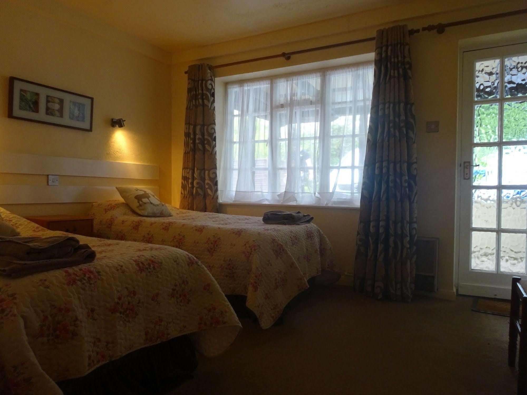 Chequers Inn Harrogate Kültér fotó